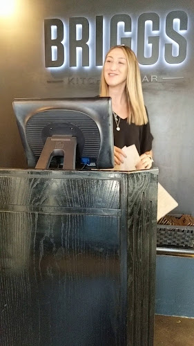 317 10 Ave SW #100, Calgary, AB T2R 0A5