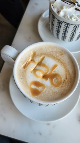 Halo Espresso Bar - Hospitality and gastronomy