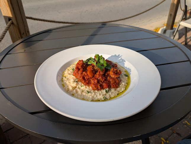 125 E Main St, Welland, ON L3B 3W5