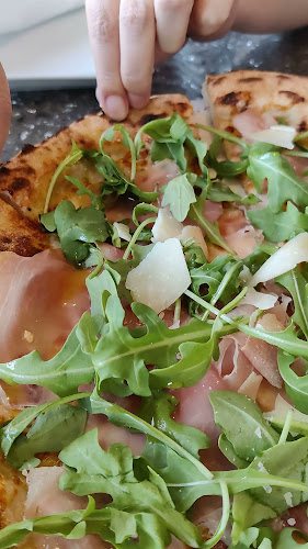 Opinii despre Napoli Ristorante Pizzeria în Niagara Falls - Hospitality and gastronomy