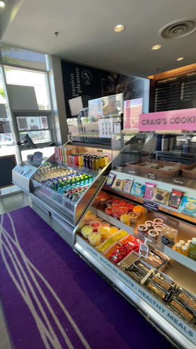 Opinii despre McEwan Fine Foods (Don Mills) în North York - Hospitality and gastronomy