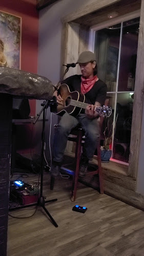 Comentarii opinii despre The Easy Pour Wine Bar