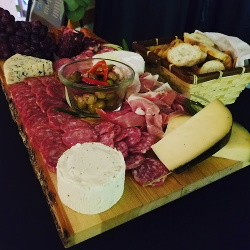 Comentarii opinii despre L'Amour Catering Kingston