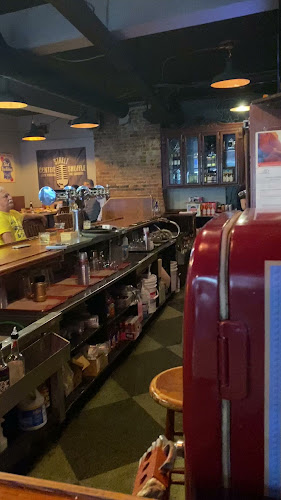 Yank's Old Niagara Bar & Grill - Niagara Falls