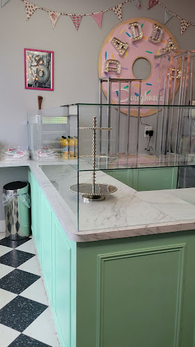 Daddy O Doughnuts & British Baked Goods - Hospitality and gastronomy