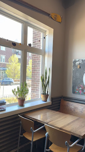 Opinii despre Naked Bean Espresso Bar and Cafe în Regina - Hospitality and gastronomy