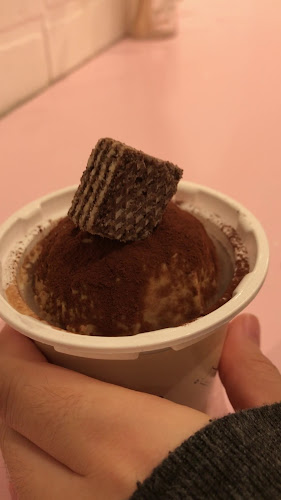 386 Yonge St, Toronto, ON M4Y 1X9