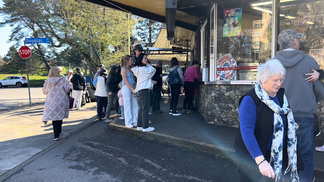 Beacon Drive In Restaurant - Hospitality and gastronomy