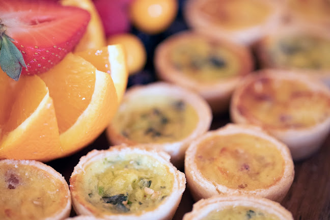 Comentarii opinii despre Queen Bean Cafe & Catering