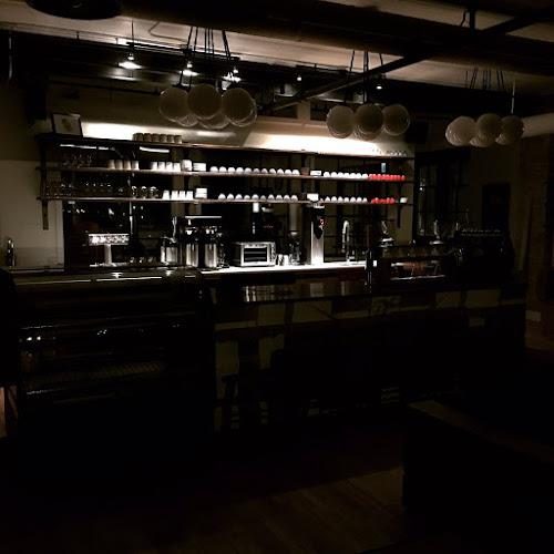 Opinii despre Smile Tiger Coffee Roasters în Kitchener - Hospitality and gastronomy