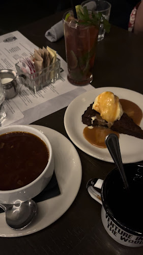 Opinii despre The Wood Tavern în Winnipeg - Hospitality and gastronomy