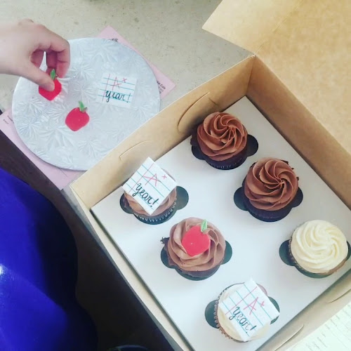 Cupcake Junkie Dessert Bakery Whitby - Whitby