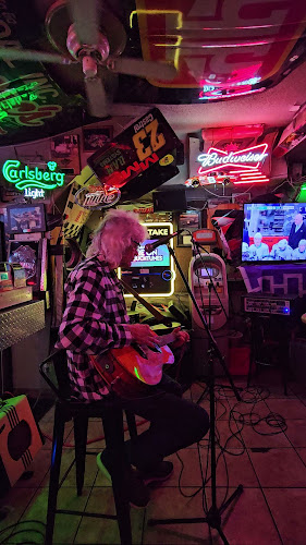 Checkered Flag Bar & Grill