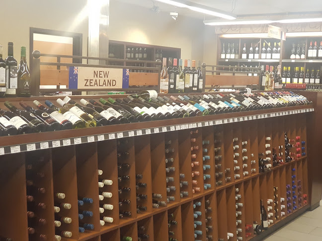 535 10 St SW, Calgary, AB T2P 0W2