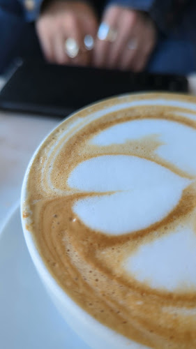 Halo Espresso Bar - Hospitality and gastronomy