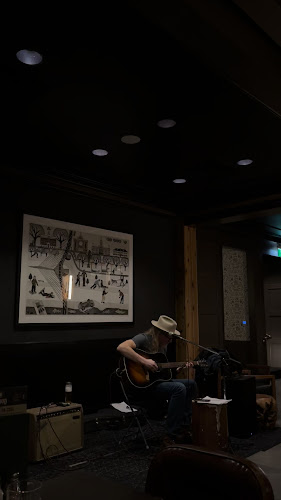 The Wood Tavern - Winnipeg