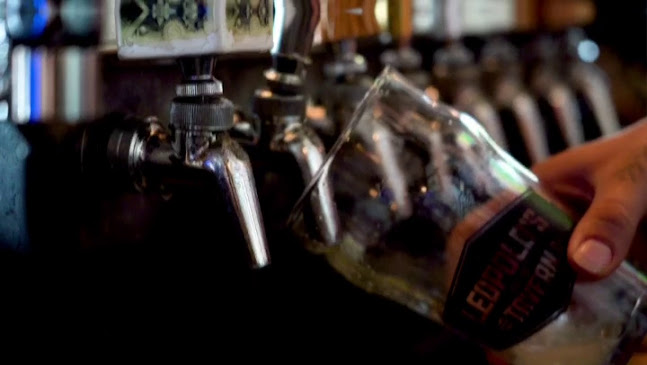 Opinii despre Leopold’s Tavern Warman în Warman - Hospitality and gastronomy