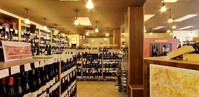 10111 104 Street NW, Edmonton, AB T5J 1Y7