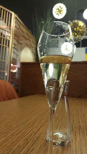 Meet Cuisine 川粤东西