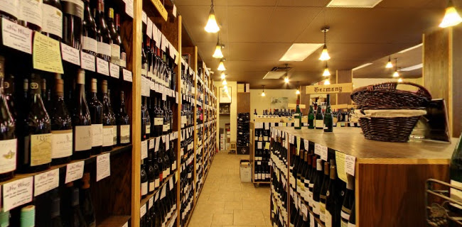 deVine Wines & Spirits - Hospitality and gastronomy