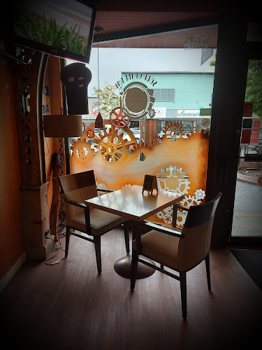 Comentarii opinii despre SteamPunk Cafe