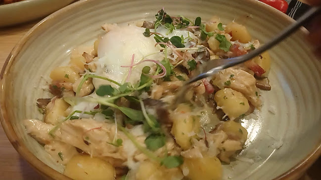 Opinii despre Southland Yard Bar and Table în Calgary - Hospitality and gastronomy