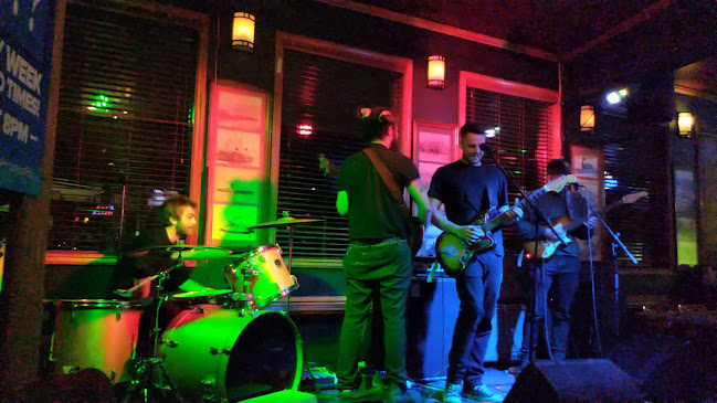 Opinii despre The Princeton Pub & Grill în Vancouver - Hospitality and gastronomy