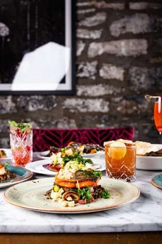 Comentarii opinii despre Social Restaurant + Lounge