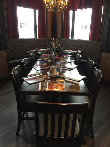 Ye Olde Squire - Hamilton Mountain (Upper James) - Hospitality and gastronomy