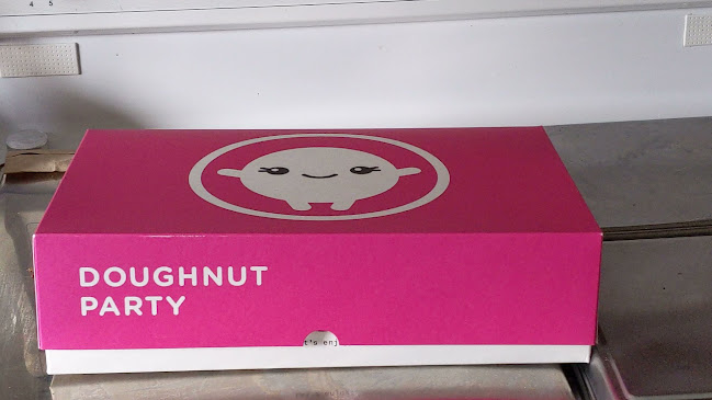 Opinii despre Doughnut Party Brewery în Edmonton - Hospitality and gastronomy