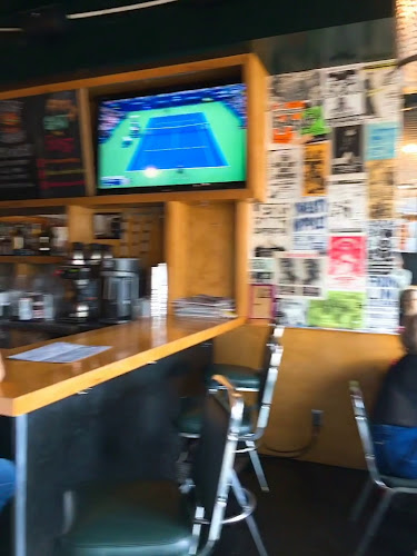 Opinii despre The Cannibal Cafe în Vancouver - Hospitality and gastronomy