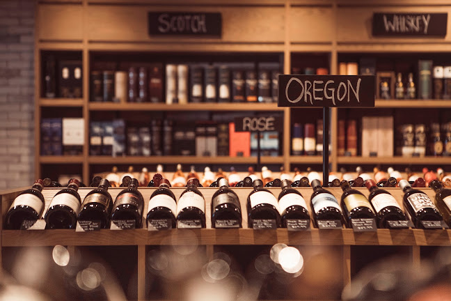 Opinii despre Rocky Mountain Wine Spirits Beer în Calgary - Hospitality and gastronomy