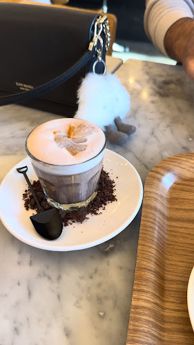 Opinii despre C Market Coffee (Coquitlam) în Coquitlam - Hospitality and gastronomy