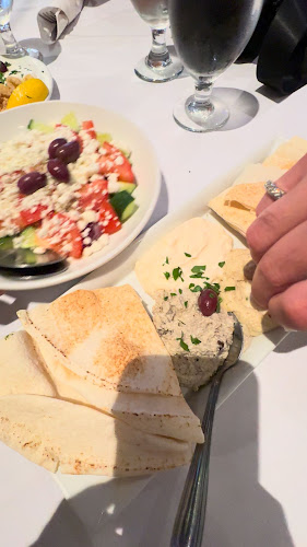 Yiannis Taverna Greek Restaurant - Edmonton