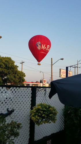 Opinii despre T B's Pub în Edmonton - Hospitality and gastronomy