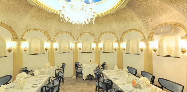 Thanasi's Olympus Greek Restaurant