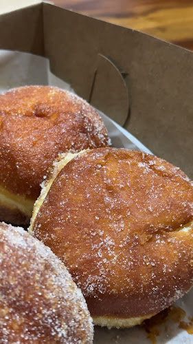 Comentarii opinii despre Charmaine Sweets