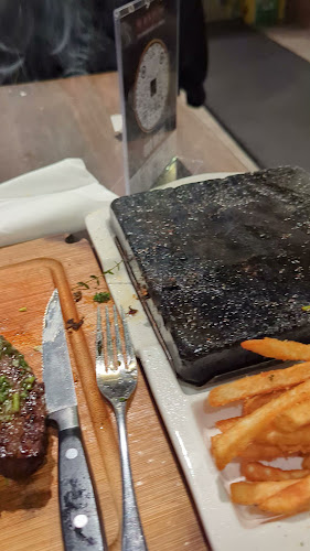 Opinii despre Blackstone Steakhouse and Grill - Mississauga în Mississauga - Hospitality and gastronomy