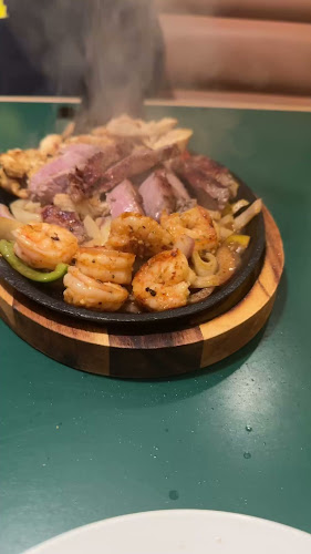 Opinii despre The Guanaquita Restaurant în Kitchener - Hospitality and gastronomy