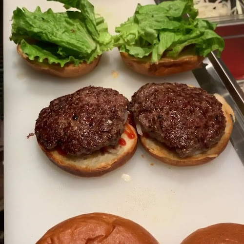 Comentarii opinii despre Chit Chat Burger Bar