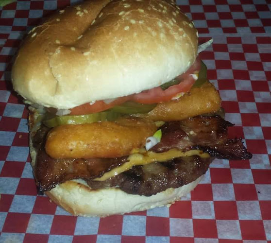 1076 Cedar St, Oshawa, ON L1J 3R9