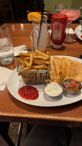 Opinii despre Spot On Kitchen & Bar în Calgary - Hospitality and gastronomy