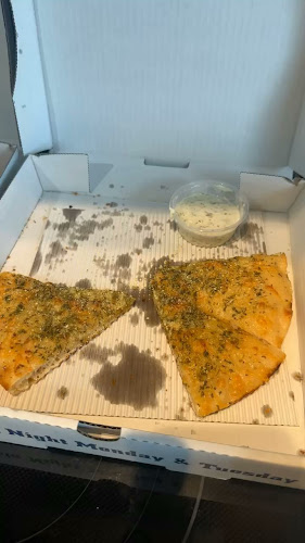 Comentarii opinii despre Royal Pizza (Crowfoot)