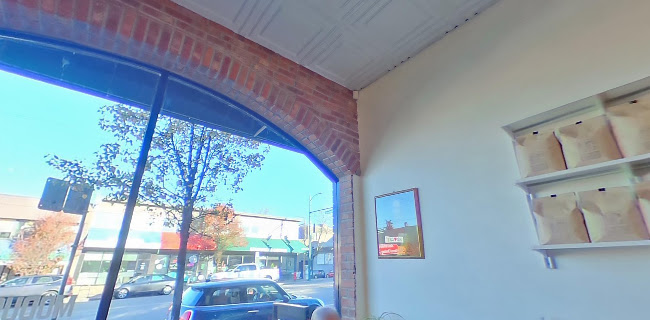 112 W Broadway, Vancouver, BC V5Y 1P1