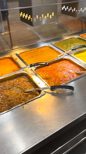 Opinii despre Royal India Sweets & Restaurant în Brampton - Hospitality and gastronomy