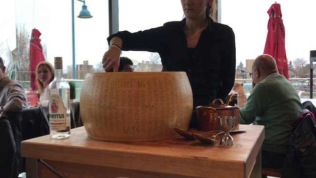 Opinii despre Pump House Grille Co în Mississauga - Hospitality and gastronomy