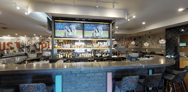 Southland Yard Bar and Table - Calgary