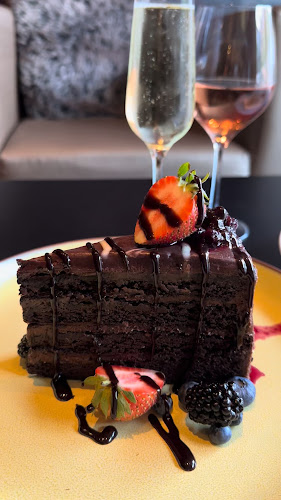 Opinii despre Proof Bar & Patio în Toronto - Hospitality and gastronomy