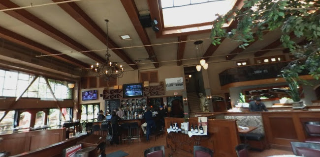 Moxies Victoria Restaurant