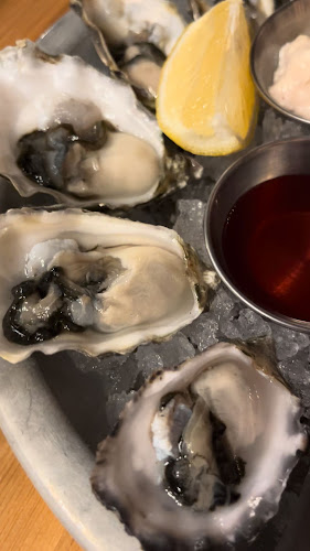 West Coast Seafood & Raw Bar Kelowna - Kelowna